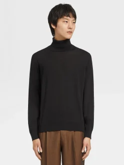 Black Cashseta Turtleneck