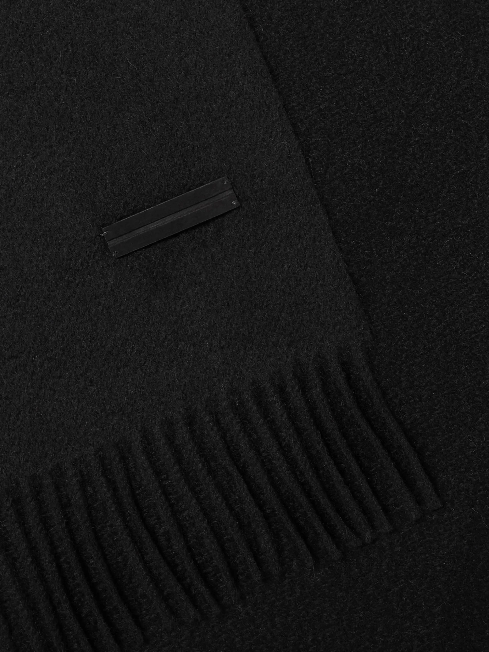 Black Oasi Cashmere Scarf