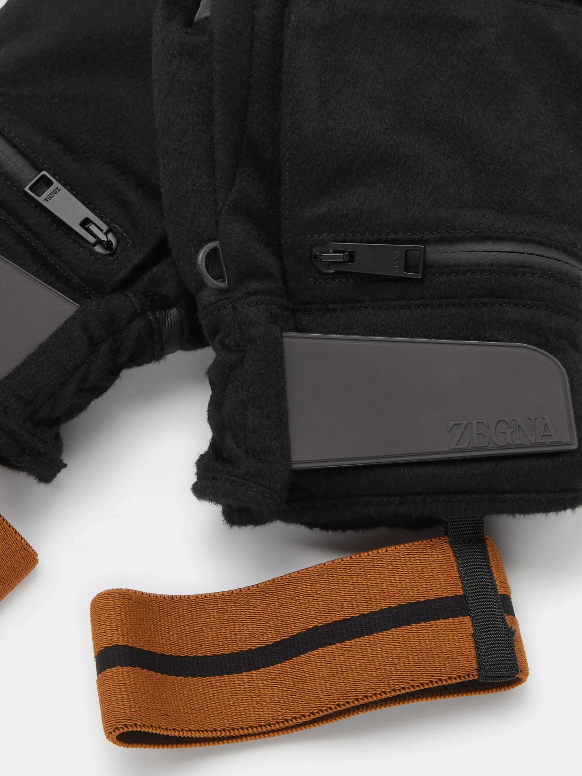 Black Oasi Cashmere Ski Gloves