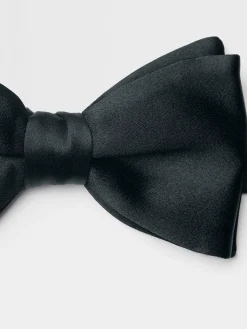 Dark Blue Silk Bowtie