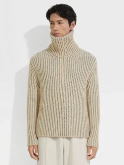 Light Beige and Grey Oasi Cashmere Turtleneck