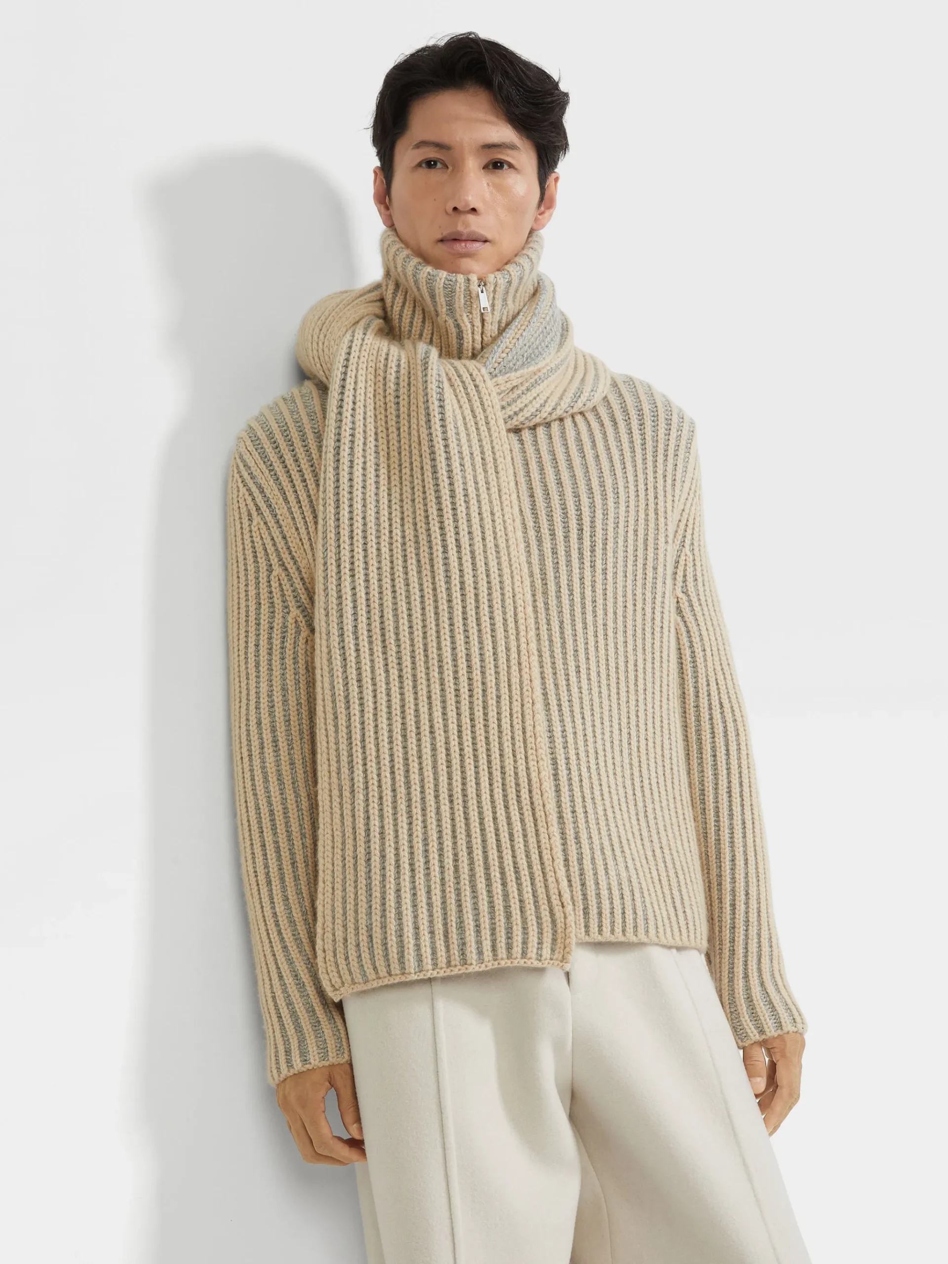 Light Beige and White Oasi Cashmere Scarf